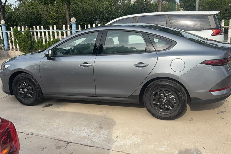 Used BYD Qin PLUS 2025 DM-i Smart Drive 55KM Leading Model
