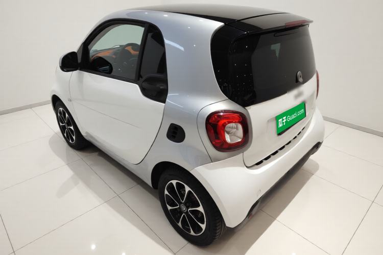 Used  fortwo 2015 1.0L 52 kW Hardtop Passion Edition
