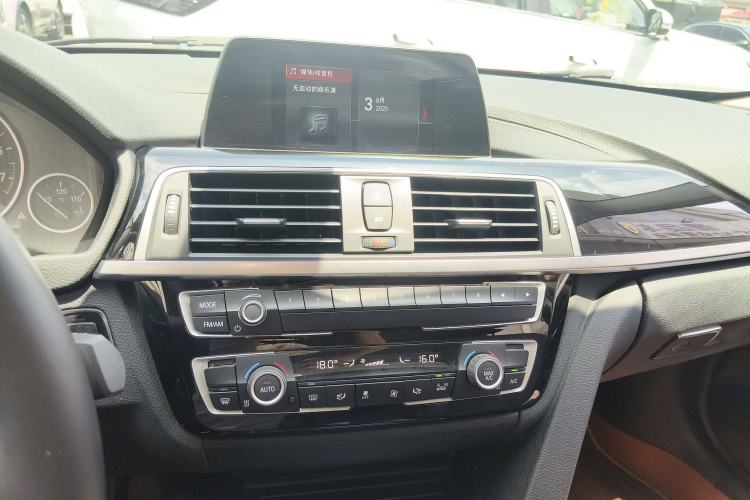 Used BMW 3 Series 2018 320Li Fashion Model
