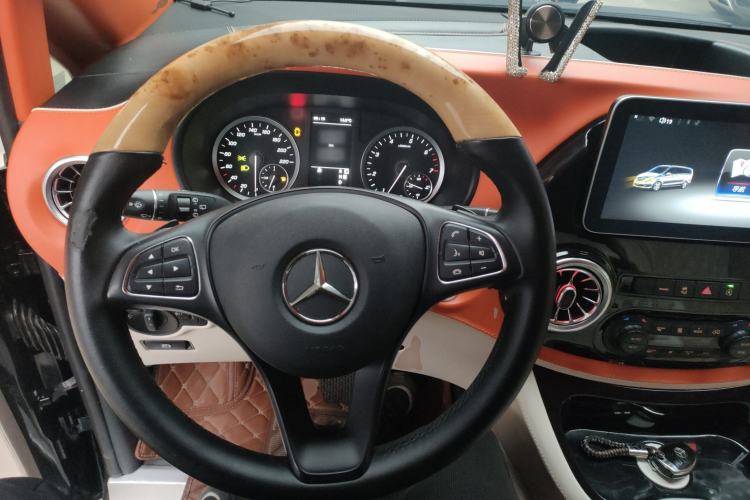 Used Mercedes-Benz Vito 2021 2.0T Elite Version 7 Seats
