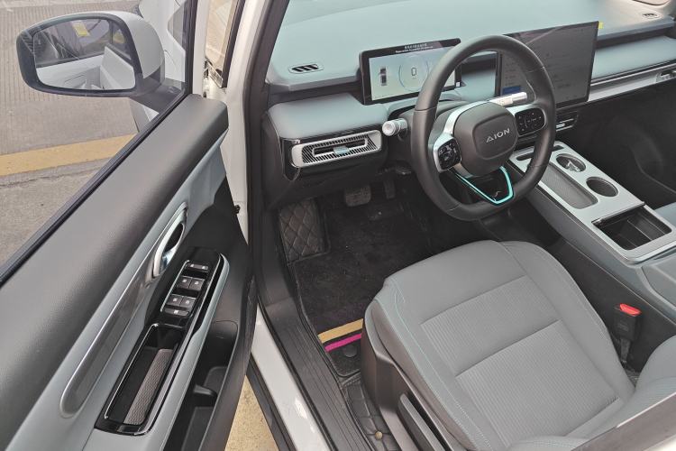 Used AION Y 2023 Younger
