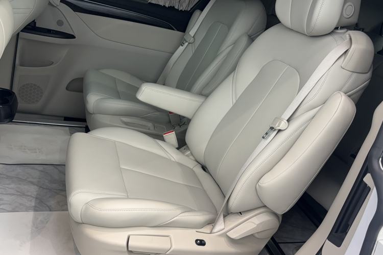 Used Buick GL8 2023 ES Lu Zun Comfort Model
