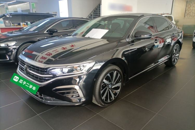 Used Volkswagen Passat 2023 Facelift 330TSI Luxury Edition