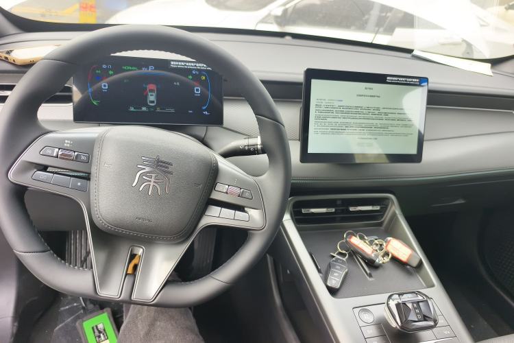 Used BYD Qin PLUS 2025 DM-i Smart Drive 55KM Leading Model
