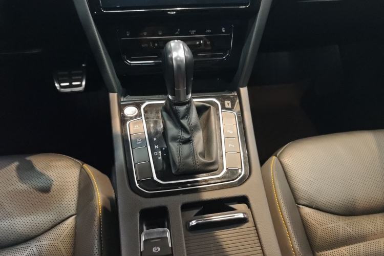 Used Volkswagen FAW-Volkswagen CC 2023 380TSI Striking Edition
