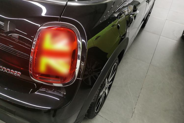 Used  MINI 2023 Updated 1.5T COOPER Artist Five-Door Edition
