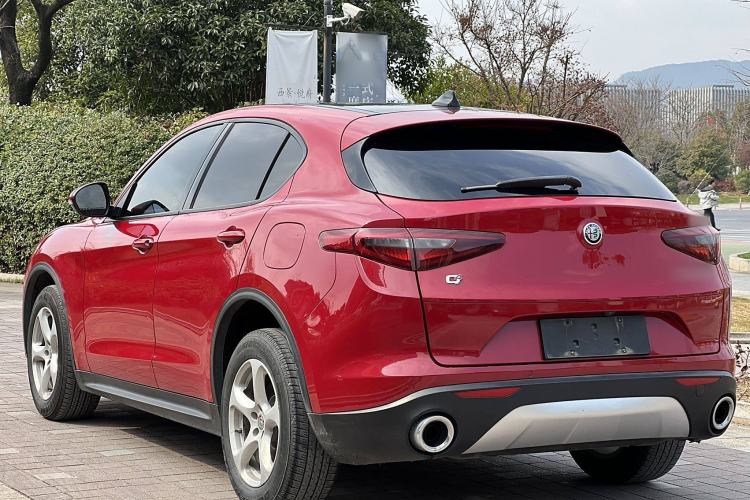 Used Alfa Romeo Stelvio 2017 2.0T 200HP Elite Edition
