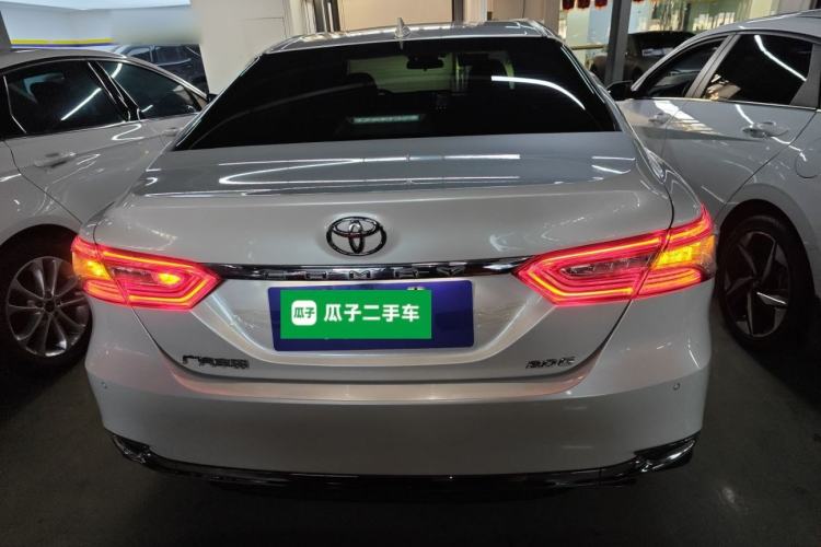 Used Toyota Camry 2023 2.0G Luxury Edition
