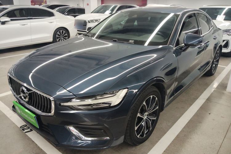 Used Volvo S60 2022 B4 Zhiyi Luxury Edition