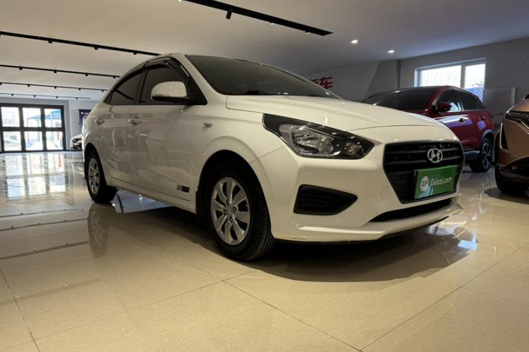 Used Hyundai Verna 2017 1.4L Manual Refreshed Version China V Standard
