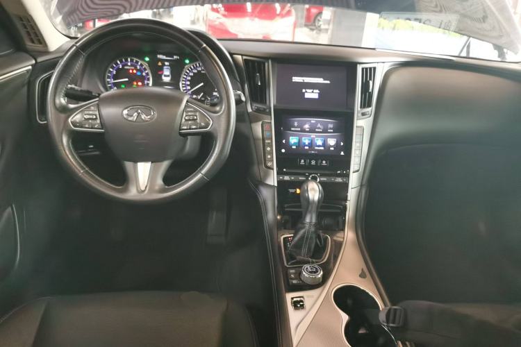 Used Infiniti Q50L 2016 2.0T Ambition Edition
