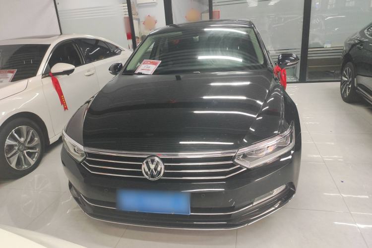 Used Volkswagen Magotan 2018 Facelift 330TSI DSG Luxury Model