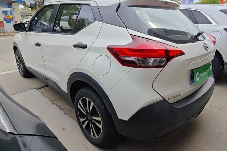 Used Nissan Kicks 2019 1.5L Manual Cool Edition
