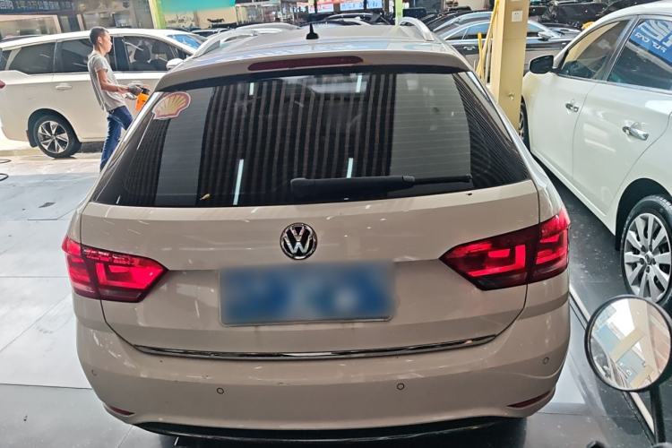 Used Volkswagen Gran Lavida 2015 230TSI DSG Comfort Edition
