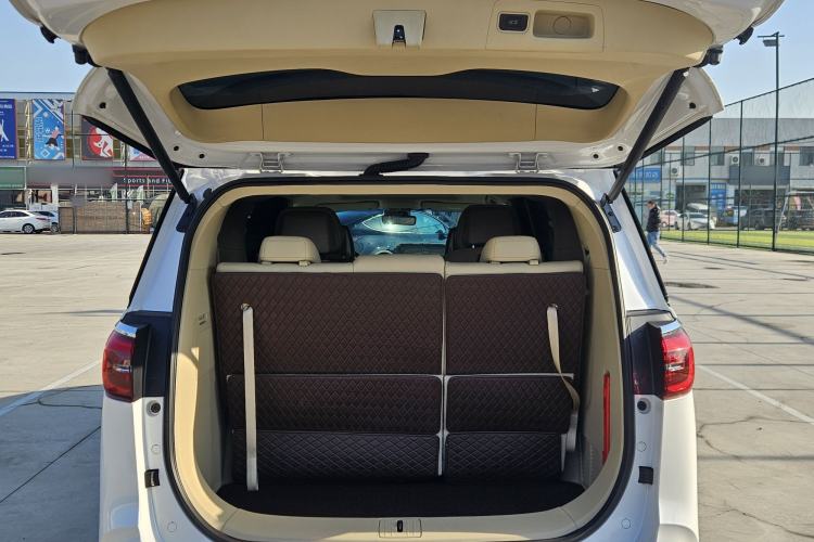 Used Buick GL8 2023 ES Lu Zun Deluxe and Yue Edition