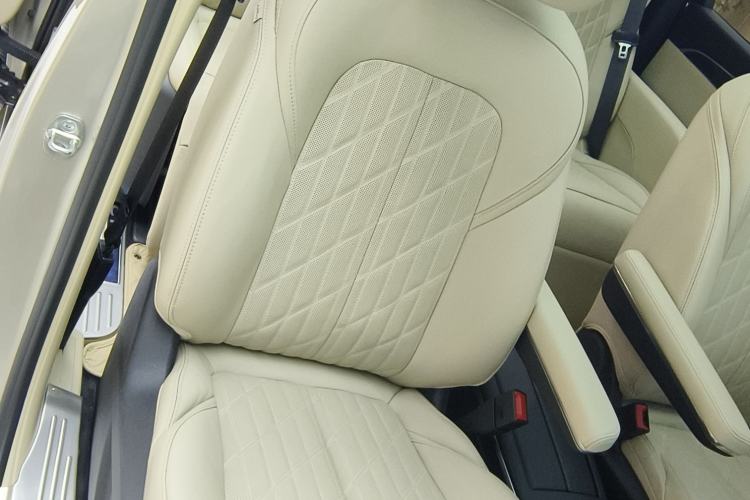 Used Buick GL8 2022 ES Land Cruiser 653T Luxury Model
