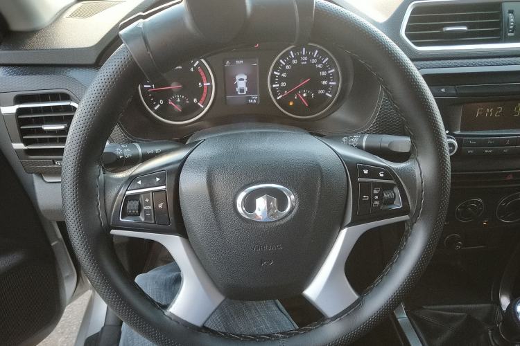 Used Great Wall Wingle 5 2017 2.0T European-spec Diesel Two-Wheel-Drive Entry-Level Big Double-Cab GW4D20D