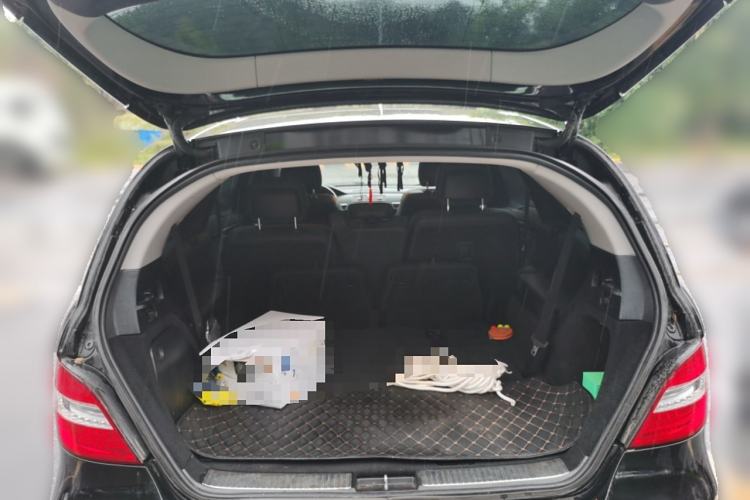 Used Mercedes-Benz R-Class 2017 R 320 4MATIC Business Edition Prestige Model