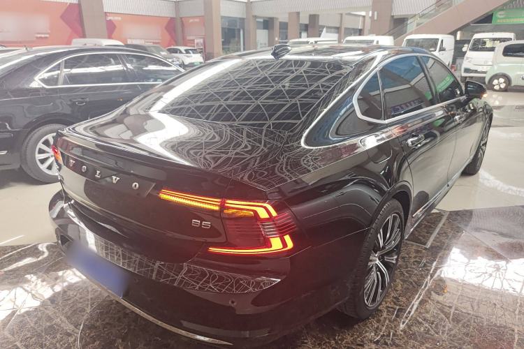 Used Volvo S90 2023 B5 Zhiyuan Luxury Edition
