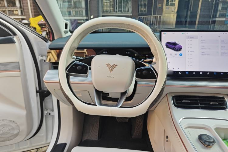 Used NETA L 2024 Extended-Range 310 Flash-Charge Red Edition