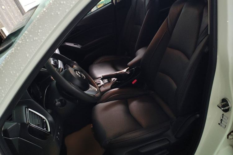 Used Mazda Mazda 3 Axela 2016 Sedan 2.0L Automatic Sport Model
