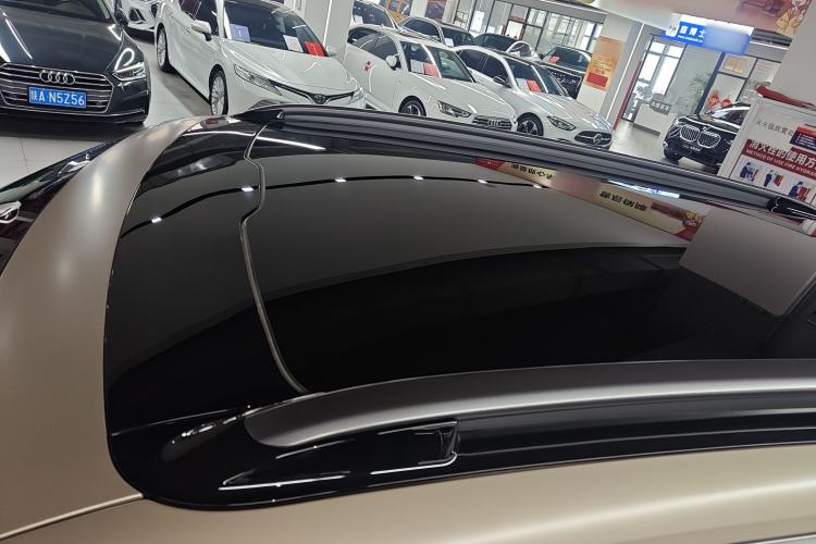 Used  #5 2024 Ultra-Long Range Extraordinary Journey Luxury Edition
