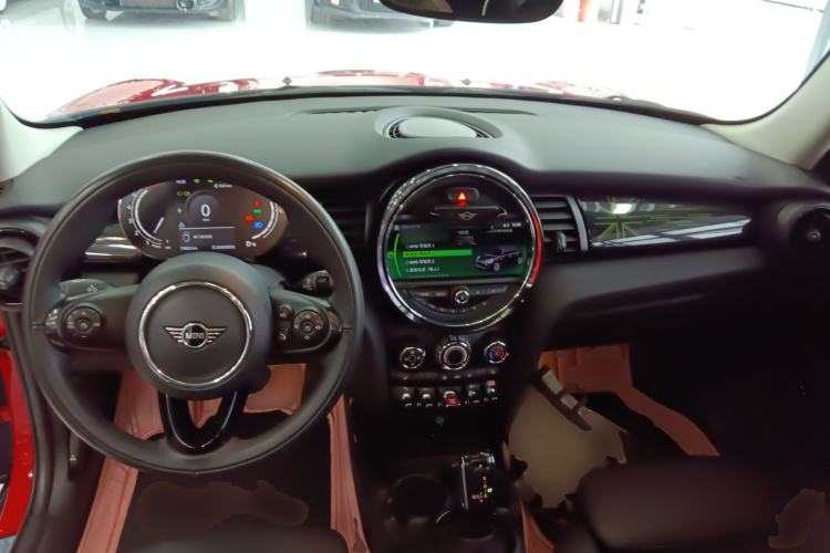 Used MINI MINI 2021 1.5T COOPER Classic Edition Five-Door Version
