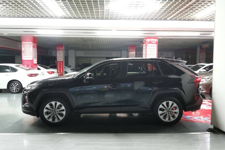 Used Toyota Wildlander 2022 Updated Version 2.0L CVT Two-Wheel Drive Leading Edition
