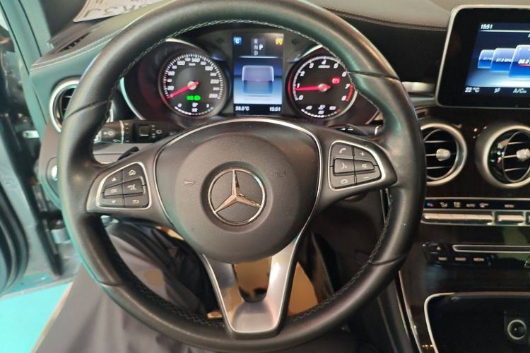 Used Mercedes-Benz GLC 2017 GLC 260 4MATIC Luxury Model