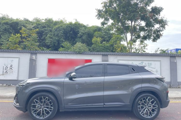 Used Changan UNI-T 2022 1.5T Prestige Version
