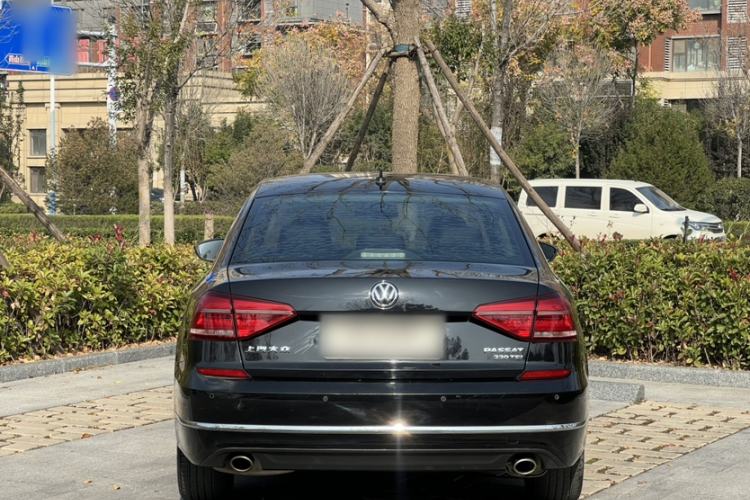 Used Volkswagen Passat 2017 330TSI DSG Luxury Edition
