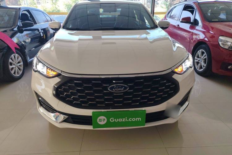 Used Ford Escort 2021 1.5L Automatic Diamond Edition
