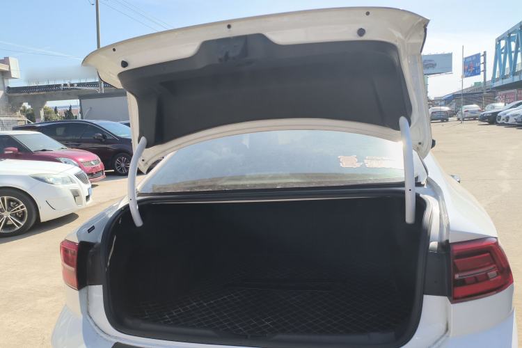 Used Volkswagen Lamando 2021 230TSI DSG Fashion Edition
