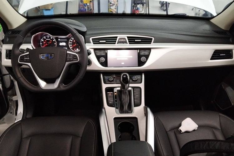 Used Geely Auto Emgrand X7 Sport 2018 1.8TD Automatic Two-Wheel Drive Zhiya Model
