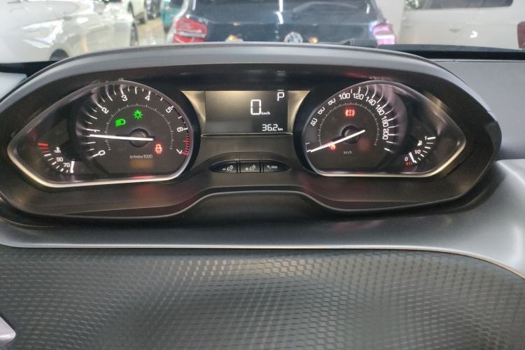 Used Peugeot 2008 2014 1.6L Automatic Fashion Edition