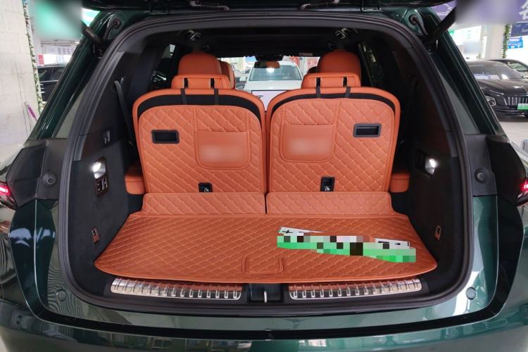 Used Li Auto L8 2023 Pro Model
