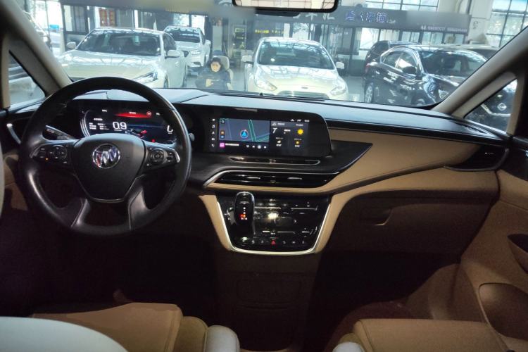 Used Buick GL8 2021 ES Land Cruiser 653T Luxury Edition
