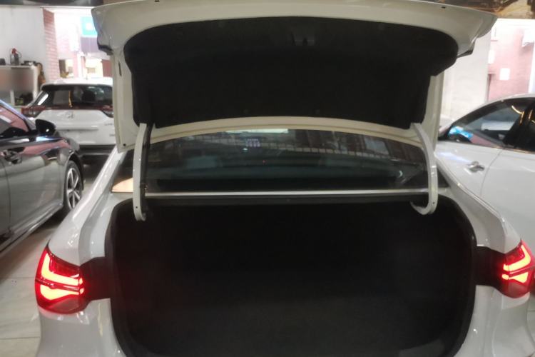 Used Chevrolet Monza 2019 RS 330T Automatic Comfort Edition China VI Standard