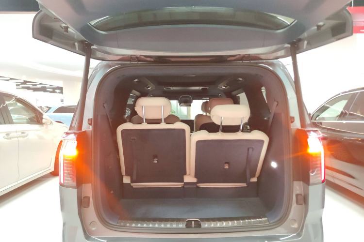 Used Zeekr 009 2024 Six-Seat Executive Version 4WD 108 kWh
