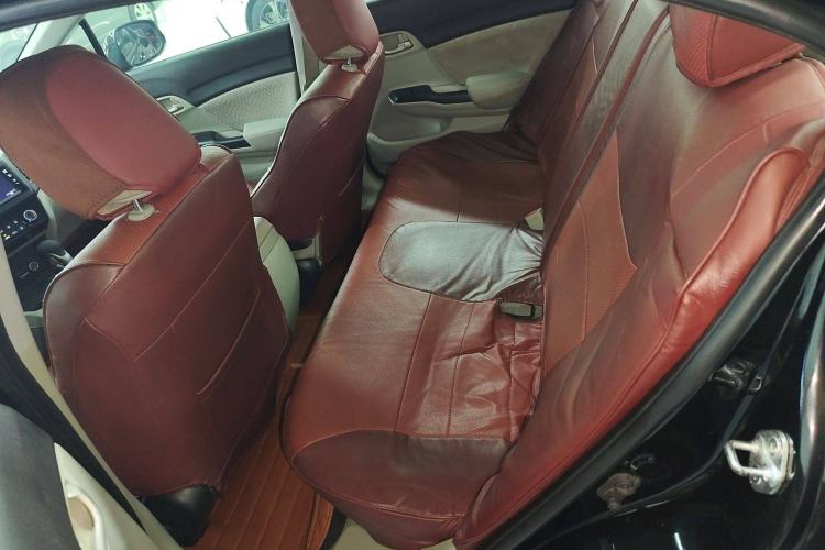 Used Honda Civic 2014 1.8L automatic comfort version
