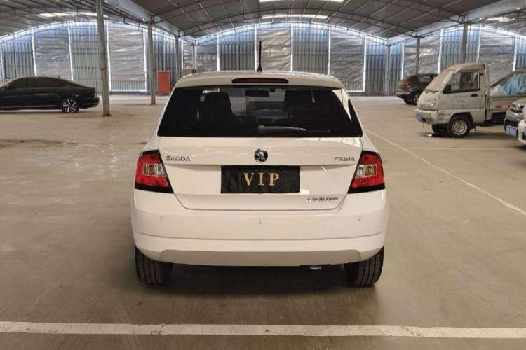 Used Skoda Fabia 2017 1.4L Automatic Car Enjoy Edition