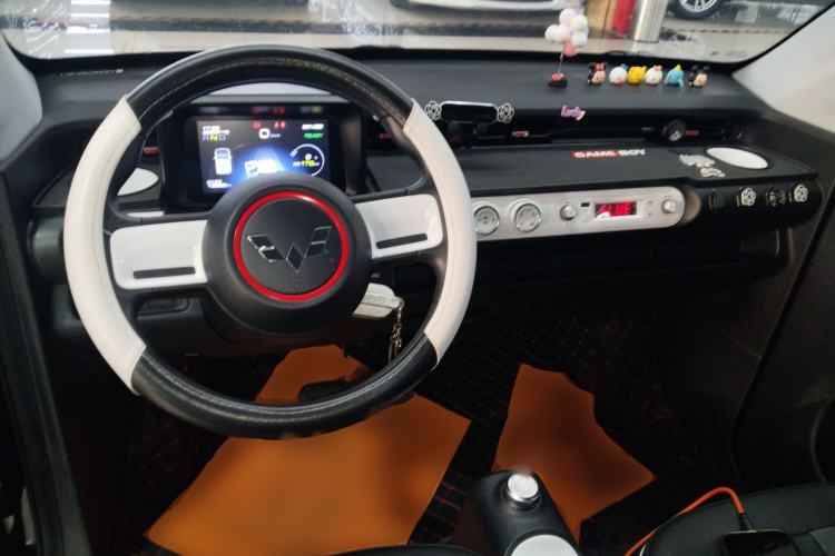 Used Wuling Hongguang MINIEV 2022 GAMEBOY 200km Gaming Edition with Lithium Iron Phosphate
