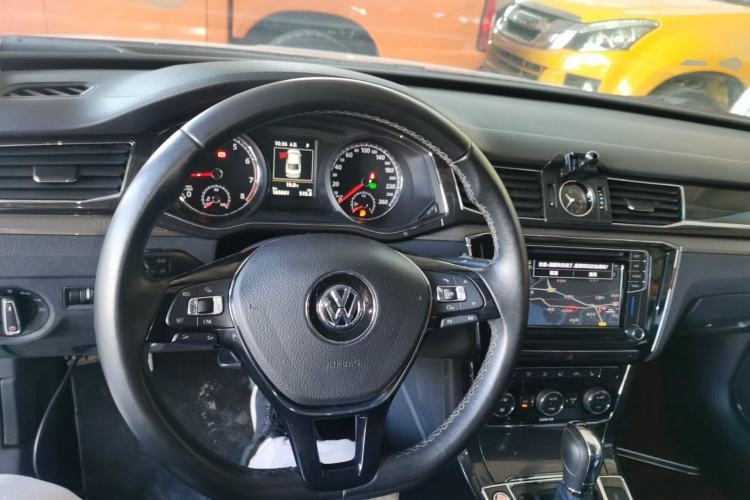 Used Volkswagen Passat 2016 380TSI DSG Prestige Edition
