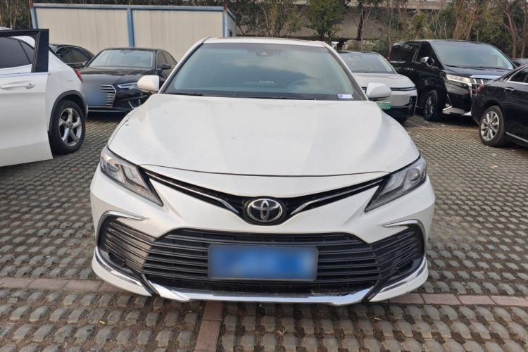 Used Toyota Camry 2023 2.0G Luxury Edition