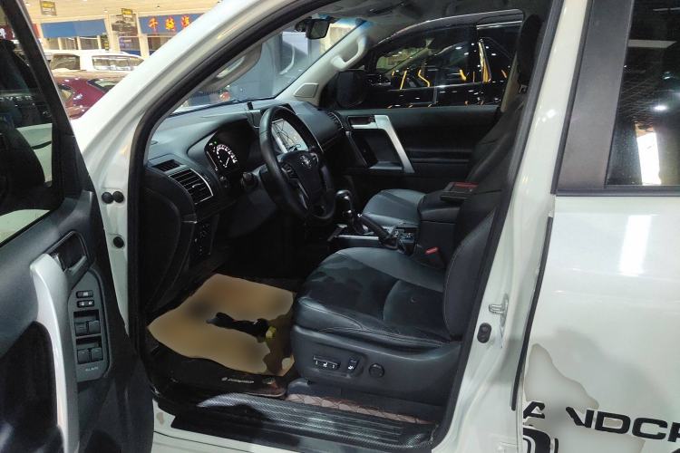 Used Toyota Prado 2018 3.5L Automatic TX-L with Rear-Mounted Spare Tire
