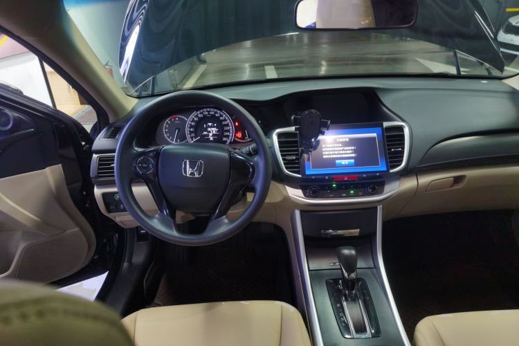 Used Honda Accord 2015 2.0L LX Comfort Edition
