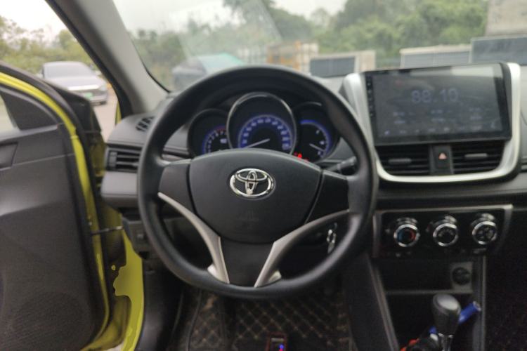 Used Toyota YARiS L 2016 Revised Version 1.5G CVT with Dynamic Sunroof
