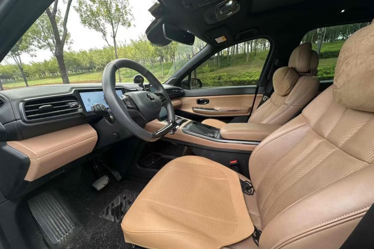 Used Nio ES8 2020 580 km Signature Edition 7-Seater Version
