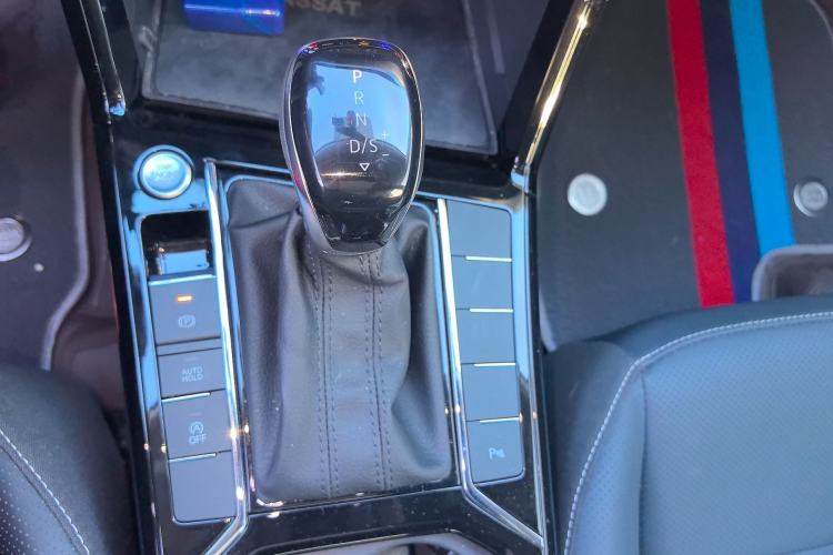 Used Volkswagen Passat 2025 Outstanding Model 330TSI Elite Edition
