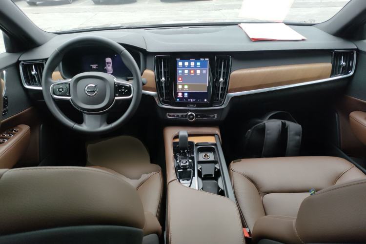 Used Volvo S90 2024 B5 Zhiyi Luxury Edition